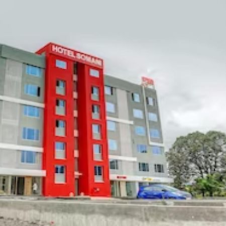 Townhouse Somani Hotel Apta Exterior photo